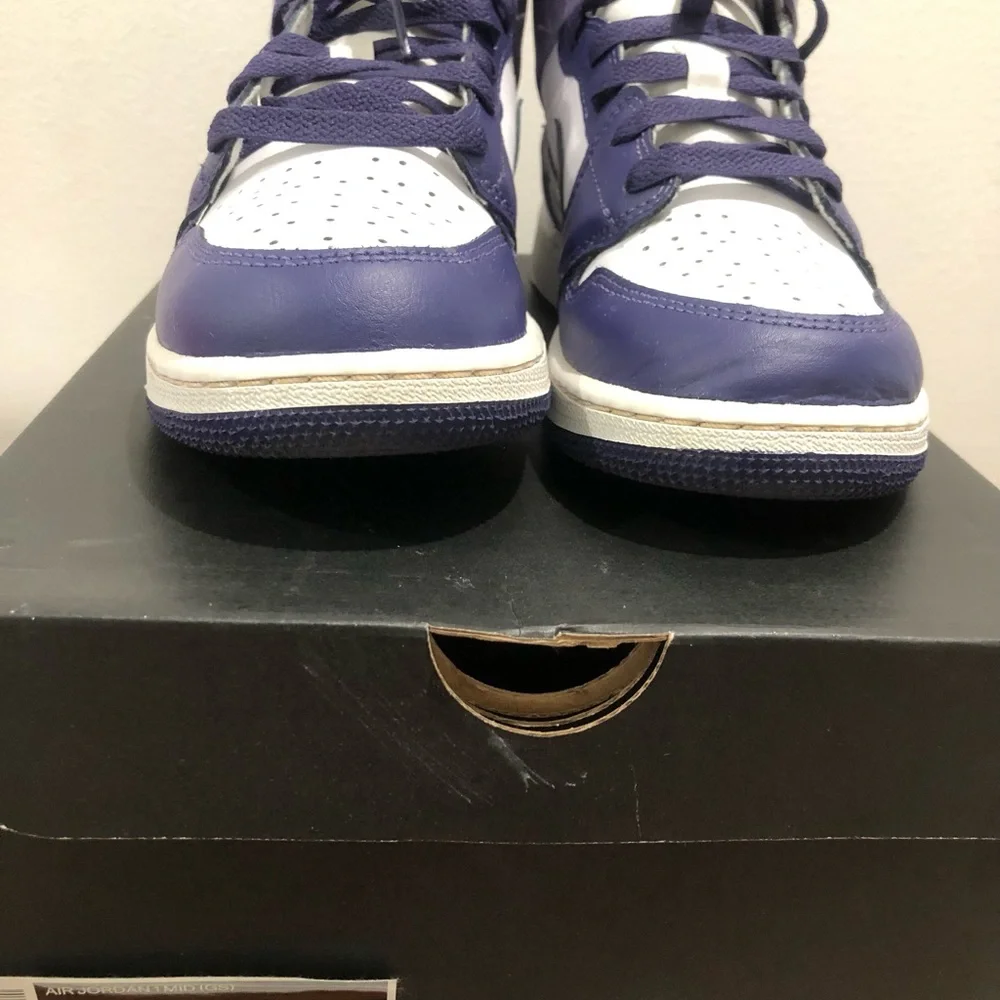 Nike Kids' Air Jordan 1 Mid - Purple & White